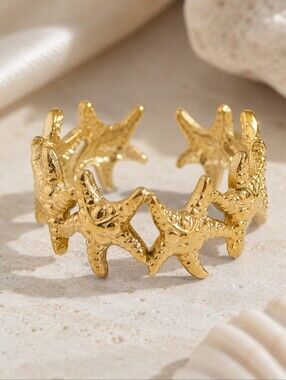 18KGP Gold Starfish Ring Coastal Luxe Beach Jewelry Adjustable Size 7-9